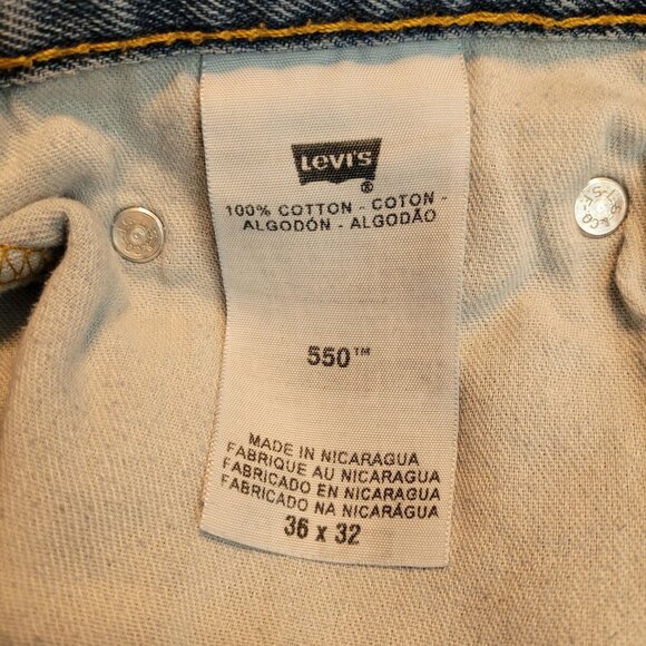 Vtg Levi's Jeans Mens 36x32 Measures 34x30 Relaxed Straight 550 Ripped Y2K - Picture 5 of 10